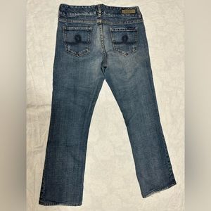 Seven7 brand blue jeans